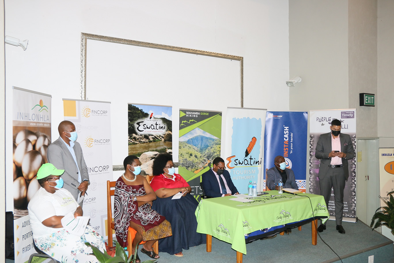 Inhlonhla & Instacash pump in E35,000.00 towards the 8th edition of the Mahamba Gorge Hiking.